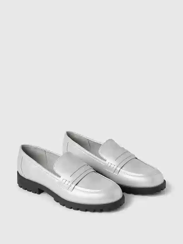 Παιδικά μεταλλικά loafers