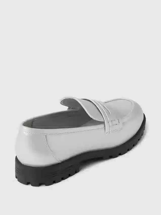 Παιδικά μεταλλικά loafers