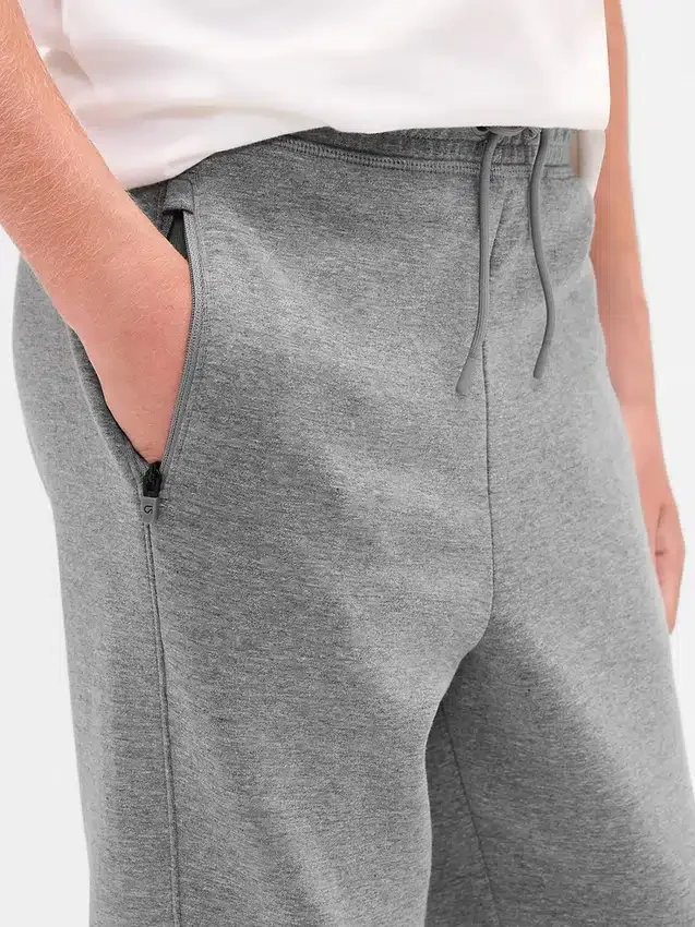 Παιδικά παντελόνια τζόγκινγκ GapFit Tech με γρήγορη ξήρανση