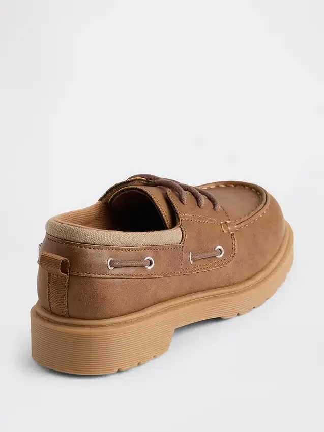 Παιδικά παπούτσια τύπου «boat shoes»