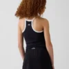 Παιδική αθλητική μπλούζα με πλάτη τύπου «Racerback»