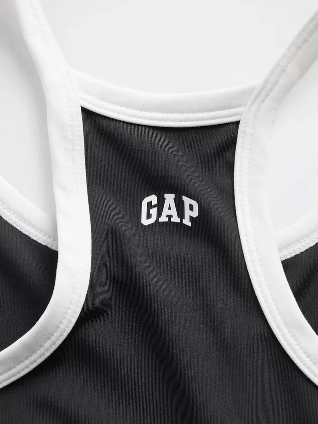 Παιδική αθλητική μπλούζα με πλάτη τύπου «Racerback»