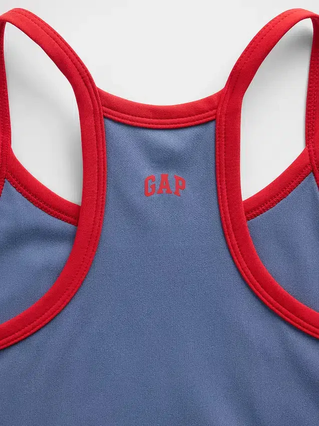 Παιδική αθλητική μπλούζα με πλάτη τύπου «Racerback»