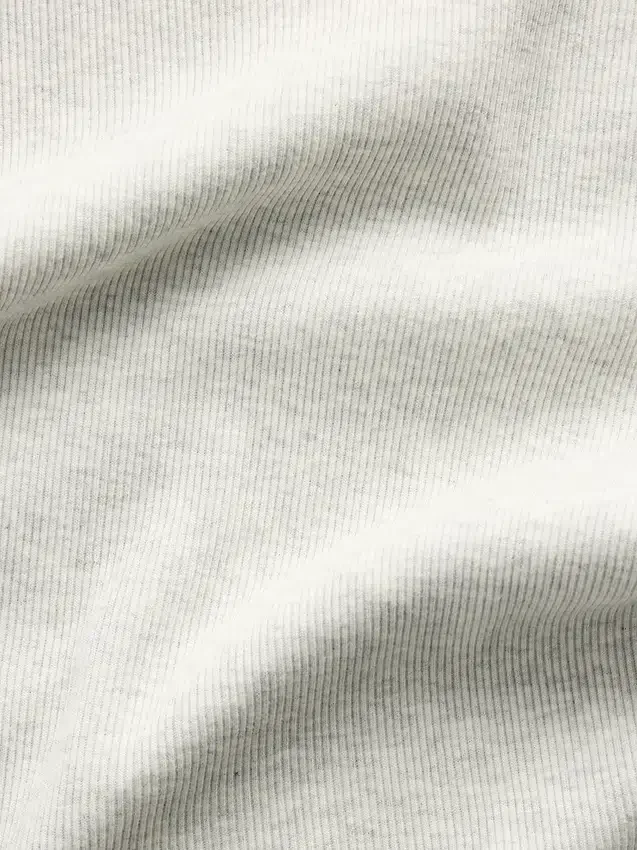 Παιδικό αμάνικο μπλουζάκι με στρογγυλό λαιμό