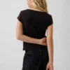 Παιδικό εφαρμοστό T-shirt με κοντά μανίκια