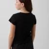 Παιδικό εφαρμοστό T-shirt με ποικιλόχρωμη ραβδωτή πλέξη