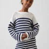 Παιδικό πουλόβερ με ρίγες σε oversized γραμμή, πλεκτό με βελονάκι
