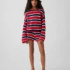 Παιδικό πουλόβερ με ρίγες σε oversized γραμμή, πλεκτό με βελονάκι
