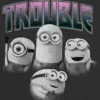 Παιδικό T-shirt με γραφικό «Minions Trouble»