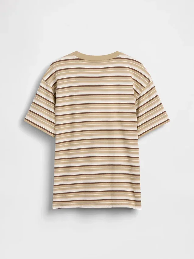 Παιδικό T-shirt με ρίγες σε χαλαρή γραμμή