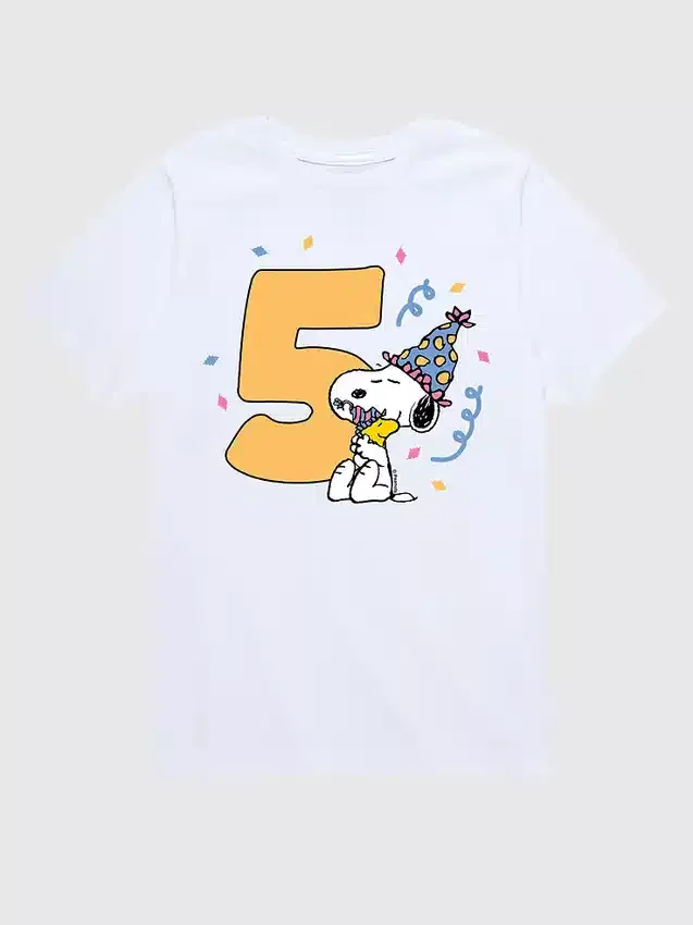 Παιδικό T-shirt Peanuts με σχέδιο για τα 5α γενέθλια, κοντοσορτς