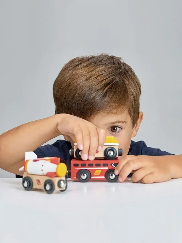 Πακέτο παιχνιδιών «Adventure Trains» για νήπια