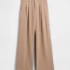 Παντελόνι 365 με ψηλή μέση, από βουρτσισμένο twill και πτυχώσεις
