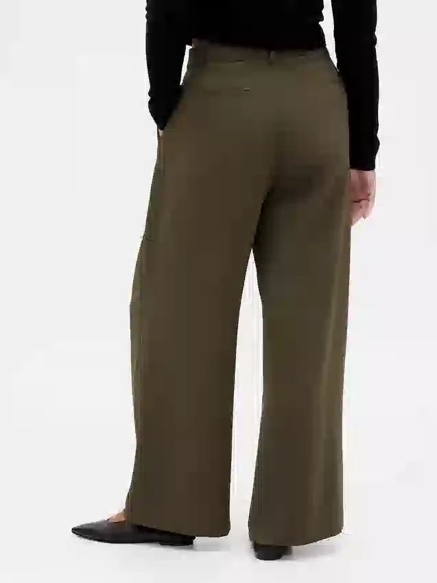 Παντελόνι Curvy 365 με πτυχές και ψηλή μέση