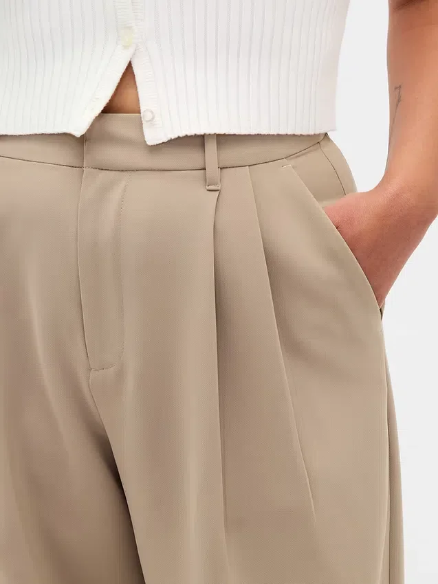 Παντελόνι Curvy 365 με πτυχές και ψηλή μέση