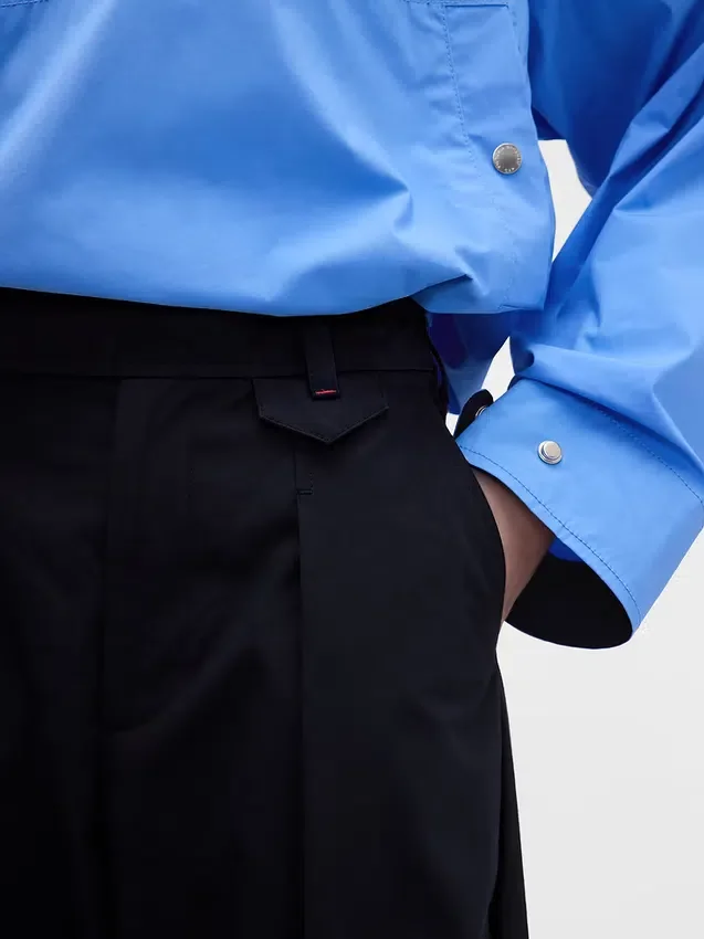 Παντελόνι GAP × Victoria Beckham με ψηλή μέση και πτυχωτό τόξο