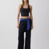 Παντελόνι GapFit Tech χαμηλής μέσης, χαλαρής εφαρμογής