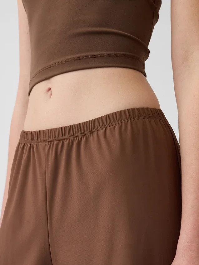 Παντελόνι GapFit Tech χαμηλής μέσης, χαλαρής εφαρμογής