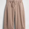 Παντελόνι-κουλότ με μέση ύψους και ζώνη