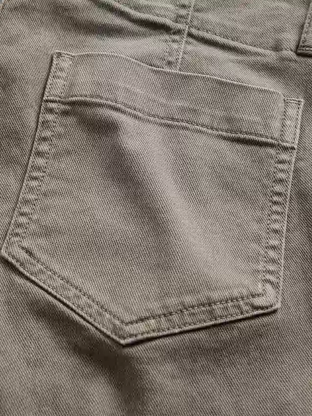 Παντελόνια χαμηλής μέσης από twill, μακρύ και στενό