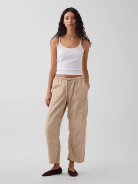 Παντελόνια μεσαίου ύψους από twill, άνετα, με φαρδύ πόδι