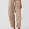 Παντελόνια μεσαίου ύψους από twill, άνετα, με φαρδύ πόδι