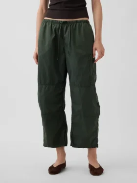 Παντελόνια μεσαίου ύψους από twill, άνετα, με φαρδύ πόδι