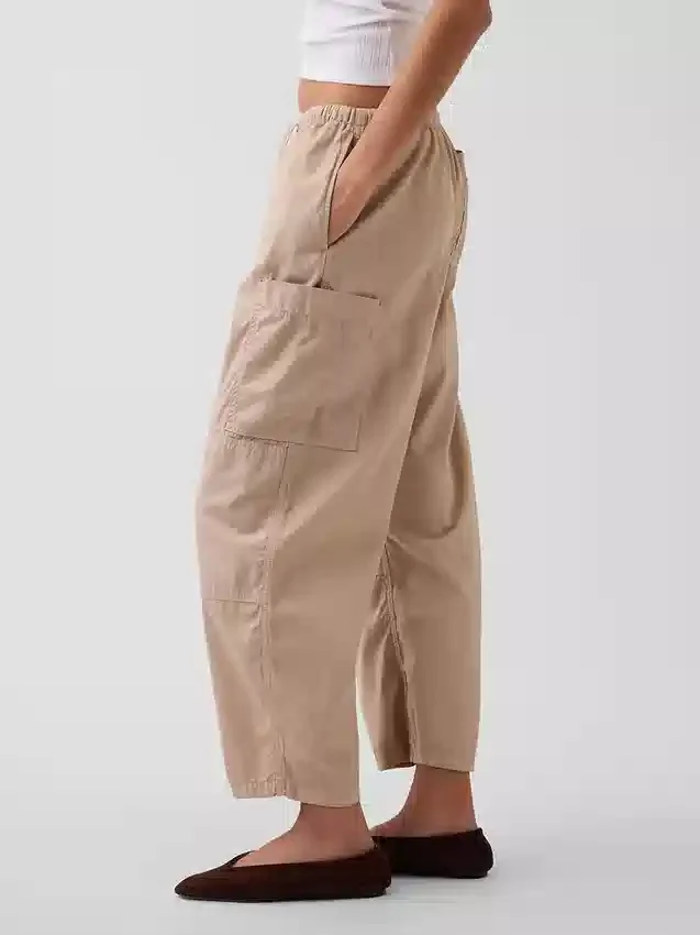 Παντελόνια μεσαίου ύψους από twill, άνετα, με φαρδύ πόδι