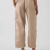 Παντελόνια μεσαίου ύψους από twill, άνετα, με φαρδύ πόδι