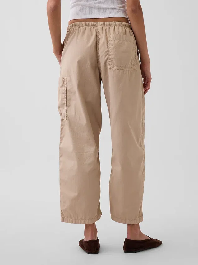 Παντελόνια μεσαίου ύψους από twill, άνετα, με φαρδύ πόδι
