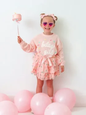 Πλεκτό πουλόβερ «Sweet Wink Birthday Girl Sprinkle»