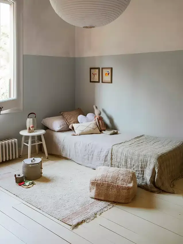 Πουφ «Vichy» της Lorena Canals