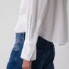 Πουκάμισο από οργανικό βαμβακερό ποπλίν σε oversized κροπ στυλ