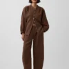 Πουκάμισο από βαμβακερό γάζι σε oversized γραμμή χωρίς γιακά