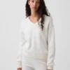 Πουλόβερ CashSoft με V-neck σε υπερμεγέθη γραμμή