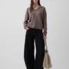 Πουλόβερ CashSoft με V-neck σε υπερμεγέθη γραμμή
