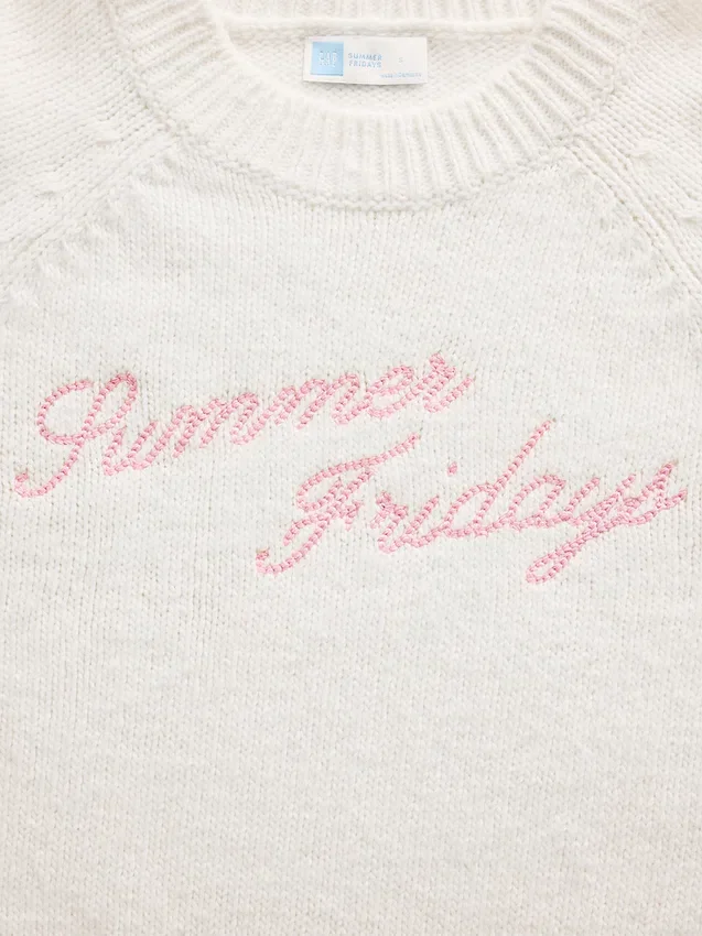 Πουλόβερ GAP × Summer Fridays με υπερμεγέθη λογότυπο