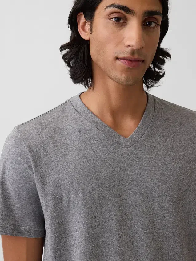 Τ-shirt από βαμβακερό τζέρσεϊ με V-neck