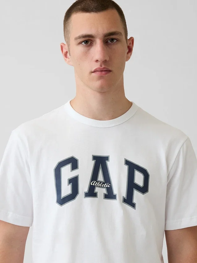 T-shirt με λογότυπο Gap Arch Logo