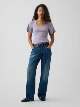 T-shirt με στρογγυλό λαιμό και ραβδώσεις