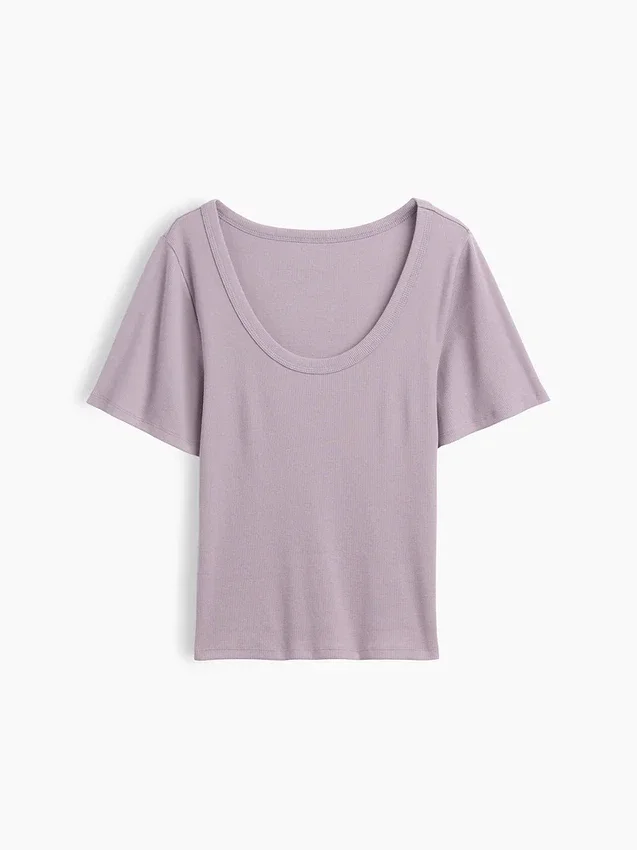 T-shirt με στρογγυλό λαιμό και ραβδώσεις