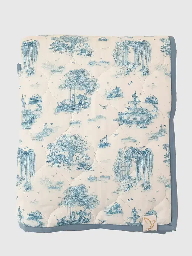 Το καπιτονέ χαλάκι παιχνιδιού «Gilded Bird Spring Toile»