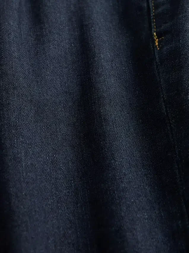Τζιν με μεσαίο ύψος μέσης και στενή γραμμή