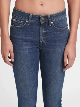 Τζιν True Skinny με μεσαίο ύψος μέσης για καμπύλες