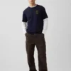 Βαρύ, άνετο T-shirt με γραφικά