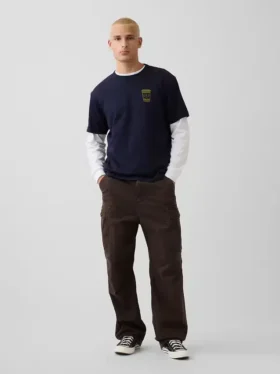 Βαρύ, άνετο T-shirt με γραφικά