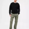 Βαρύ κακάκι σε ύφασμα twill με χαλαρή, ίσια γραμμή