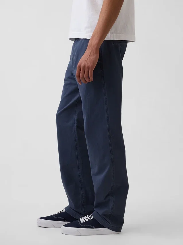 Βαρύ κακάκι σε ύφασμα twill με χαλαρή, ίσια γραμμή
