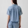 Υπερμαλακό τζιν πουκάμισο σε oversized στυλ