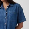 Υπερμαλακό τζιν πουκάμισο σε oversized στυλ